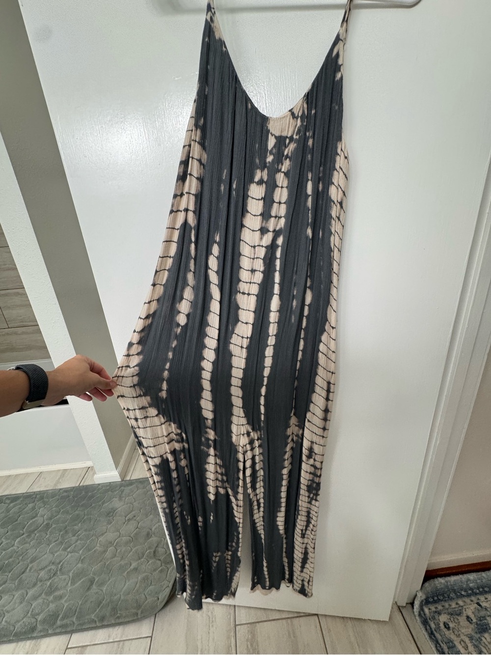 Vici tie dye romper size medium